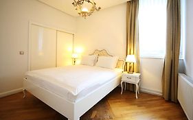 Aparthotel Vila Minka